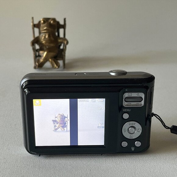 Samsung ES25 12.2MP Compact Digital Camera Black - Picture 3 of 11